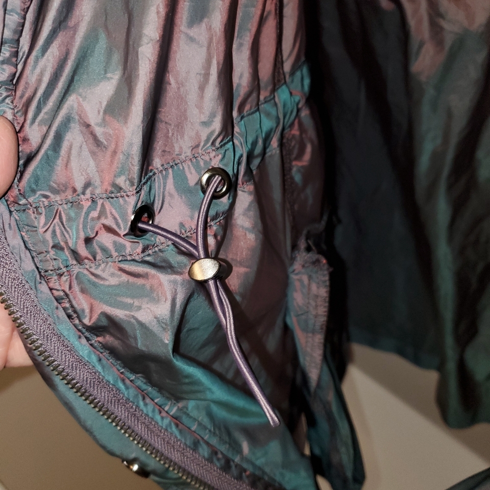 Torrid Active reflective nylon windbreaker 3X - Picture 6 of 6